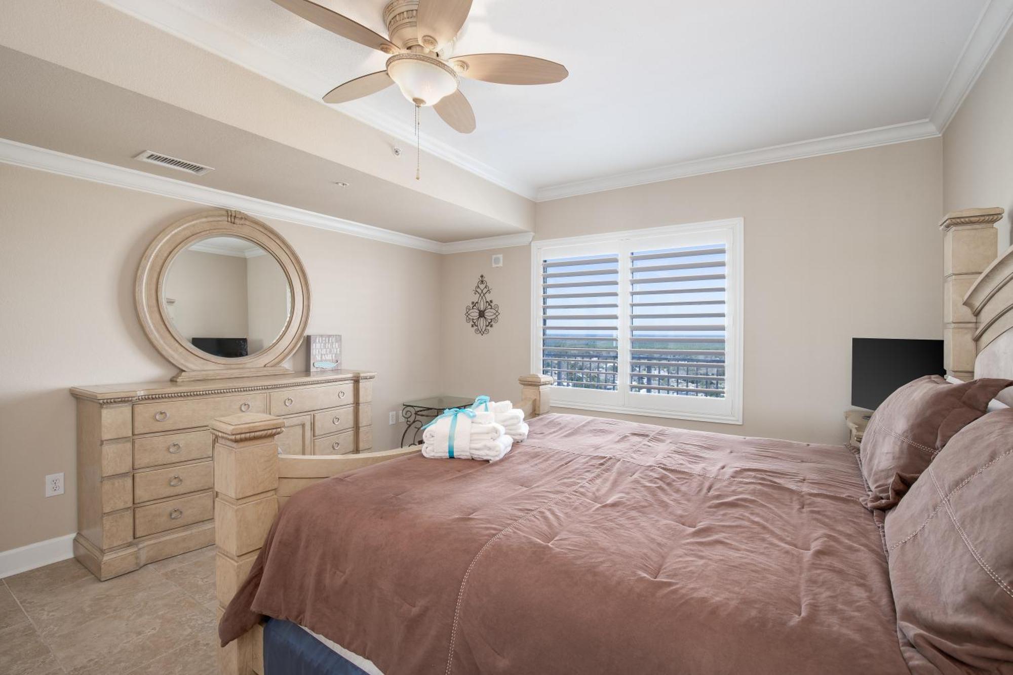Sleep In Comfort In The Spacious 2 Bedrooms Tidewater Has To Offer *